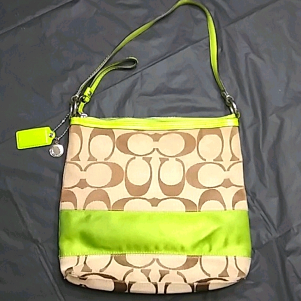 Coach authentic Jacquard signature shoulder bag